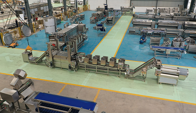 https://www.weshinegroup.com/wp-content/uploads/2025/11/frying-production-line-3.jpg